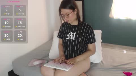 Snapshot of mily_miley chatting on September 26, 9:41 pm Mily Miley online show from September 26, 9:41 pm