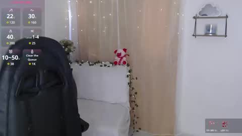 Mily online show from February 6, 9:28 pm