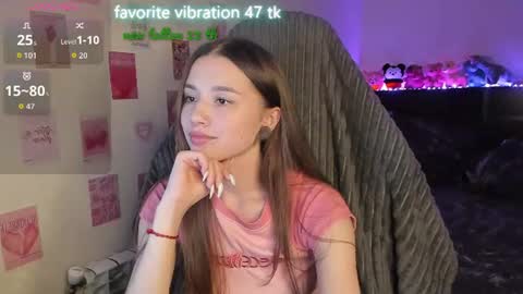 Snapshot of milyamess chatting on June 23, 5:33 pm Emily online show from June 23, 5:33 pm
