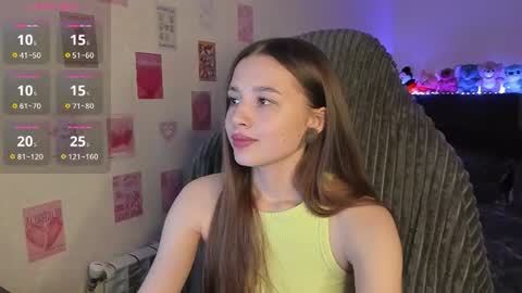 Snapshot of milyamess chatting on July 7, 5:50 pm Emily online show from July 7, 5:50 pm