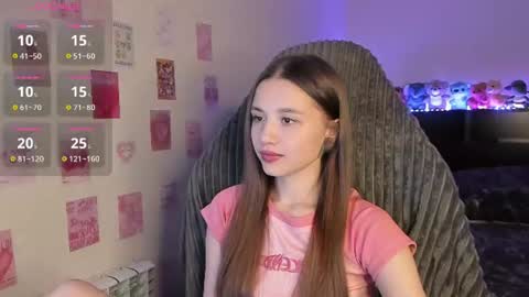 Snapshot of milyamess chatting on July 8, 6:23 pm Emily online show from July 8, 6:23 pm