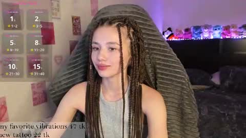 Snapshot of milyamess chatting on July 22, 7:05 pm Emily online show from July 22, 7:05 pm