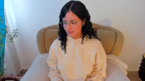 Snapshot of mimi_sa chatting on November 7, 9:04 pm Mimii online show from November 7, 9:04 pm