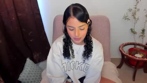 Snapshot of mimi_sa chatting on November 30, 9:08 pm Mimii online show from November 30, 9:08 pm