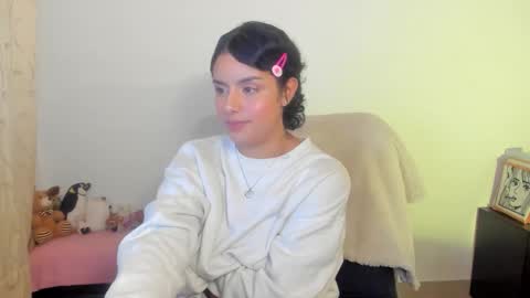 Snapshot of mimi_sa chatting on May 18, 2:40 am Mimii online show from May 18, 2:40 am