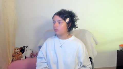 Snapshot of mimi_sa chatting on May 20, 2:18 am Mimii online show from May 20, 2:18 am