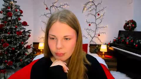 Snapshot of mimicass chatting on December 5, 6:10 am Kelly online show from December 5, 6:10 am