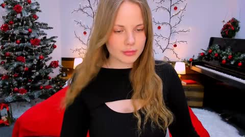 Snapshot of mimicass chatting on January 10, 12:15 pm Kelly online show from January 10, 12:15 pm