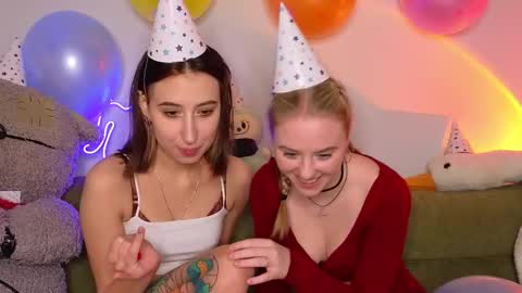 MilaBlack and  StacyBlonde Today unboxing Lovens OMG online show from January 10, 8:10 pm