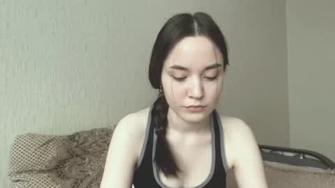 mimipurr online show from January 8, 7:32 am