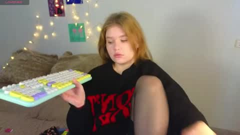 hi Im Mina  online show from April 23, 2:35 am