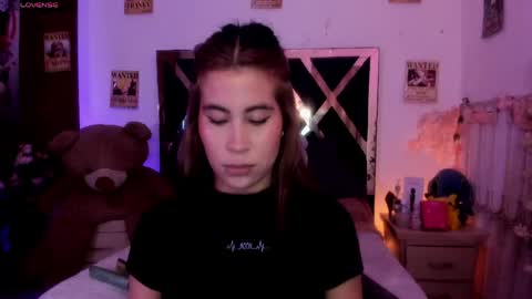Snapshot of minami_nakamura chatting on May 15, 4:30 am minami_nakamura online show from May 15, 4:30 am