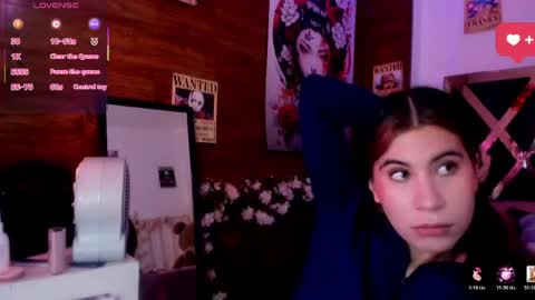 Snapshot of minami_nakamura chatting on May 24, 12:59 am minami_nakamura online show from May 24, 12:59 am
