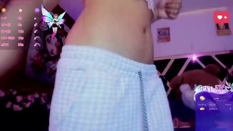 Snapshot of minami_nakamura chatting on May 29, 2:09 am minami_nakamura online show from May 29, 2:09 am