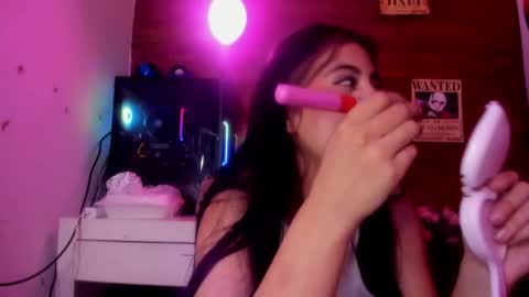 Snapshot of minami_nakamura chatting on May 31, 4:09 am minami_nakamura online show from May 31, 4:09 am