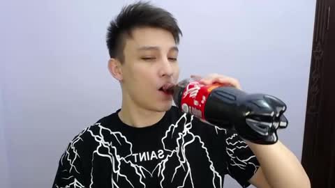 Snapshot of minato_kabuki chatting on January 3, 6:11 am MINATO online show from January 3, 6:11 am