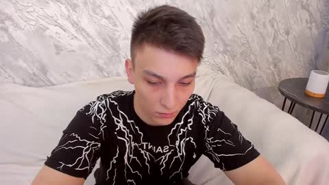 Snapshot of minato_kono chatting on January 30, 12:06 pm minato_kono online show from January 30, 12:06 pm