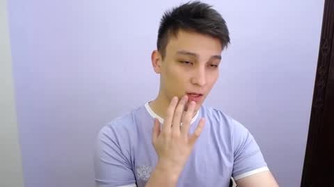 Snapshot of minato_kono chatting on February 18, 3:21 am minato_kono online show from February 18, 3:21 am