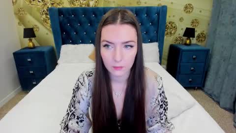 minchelskatrina online show from December 22, 7:49 am