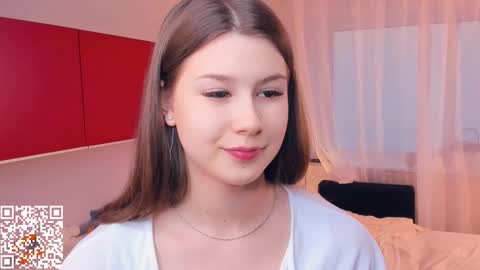 Snapshot of minditrelles chatting on November 9, 7:06 am Mindi online show from November 9, 7:06 am