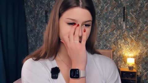 Snapshot of minditrelles chatting on November 22, 7:18 am Mindi online show from November 22, 7:18 am