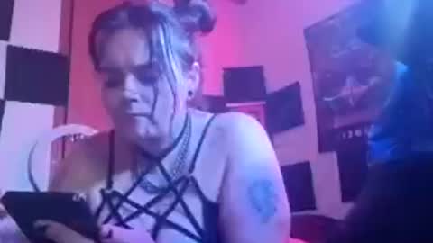 mindyourvib3z online show from June 22, 11:46 pm