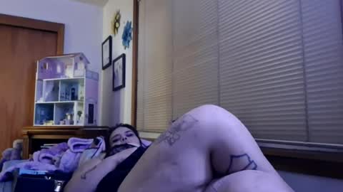 mindyourvib3z online show from July 28, 5:36 am