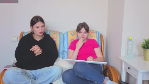 KarinaLeila online show from September 12, 6:13 am