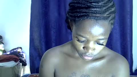 Snapshot of mini_charm chatting on July 6, 12:13 pm VERONICA MUTAMBI online show from July 6, 12:13 pm