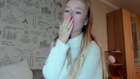 Amelia online show from October 12, 7:57 pm