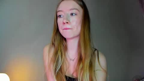 Amelia online show from April 20, 6:20 pm