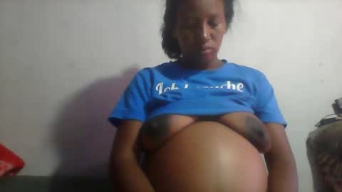 Snapshot of minie4tina chatting on March 15, 10:32 am Minie4Tina online show from March 15, 10:32 am