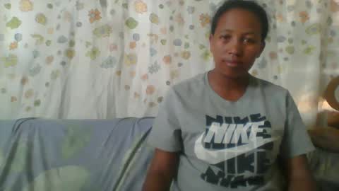 Snapshot of minie4tina chatting on May 8, 11:26 am Minie4Tina online show from May 8, 11:26 am