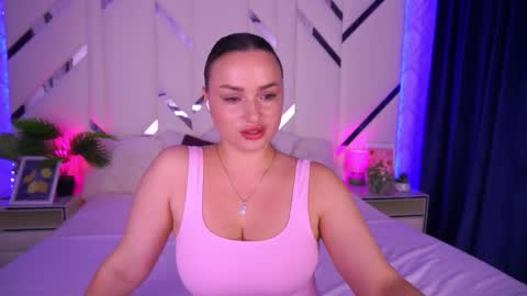 minifox_ online show from October 5, 7:07 am