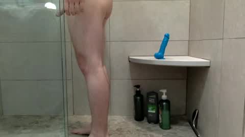 minigingersnap online show from April 26, 8:01 am
