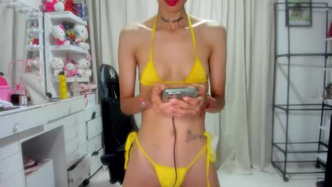 Loly online show from December 4, 8:28 pm