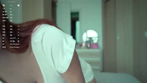 Snapshot of minirini chatting on February 17, 9:28 am Rina online show from February 17, 9:28 am