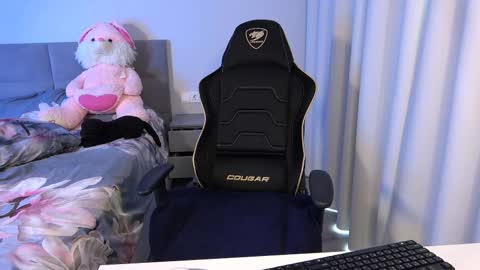 Snapshot of minisweetkt chatting on November 1, 5:31 am Kate online show from November 1, 5:31 am