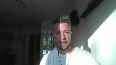 Snapshot of minka28 chatting on May 8, 5:18 pm minka28 online show from May 8, 5:18 pm