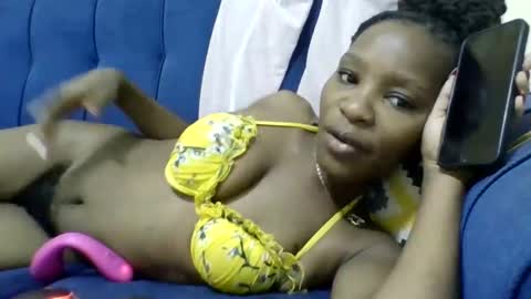 minlavine online show from April 14, 6:58 pm