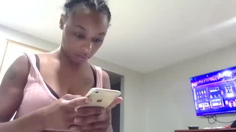 minniehunney online show from October 6, 11:40 am