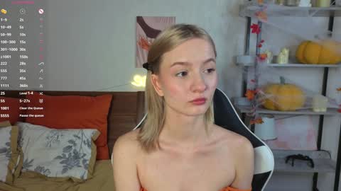 Snapshot of minnietammy chatting on November 25, 11:05 pm Mary is here 3 My favorite patterns 77143222321Try my private online show from November 25, 11:05 pm