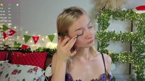 Snapshot of minnietammy chatting on December 4, 11:13 pm Mary is here 3 My favorite patterns 77143222321Try my private online show from December 4, 11:13 pm