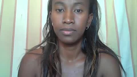 minouch211907 online show from January 24, 11:04 am