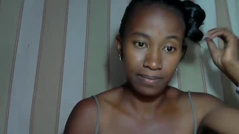 minouch211907 online show from January 28, 5:35 pm