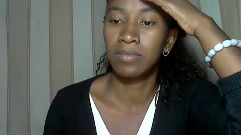 minouch211907 online show from February 18, 6:26 pm
