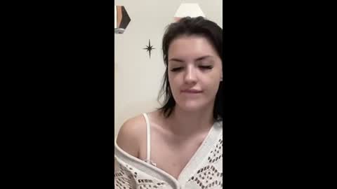 Snapshot of mira_bloempje chatting on July 29, 7:34 pm Mira online show from July 29, 7:34 pm