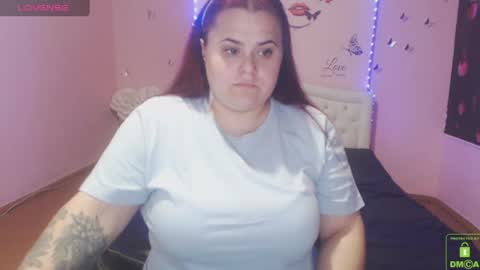Snapshot of mira_cle_ chatting on June 16, 7:11 am mira_cle_ online show from June 16, 7:11 am