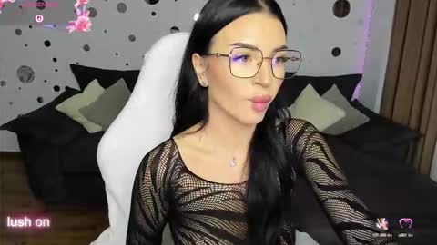 mira_fantasy online show from September 15, 4:23 am