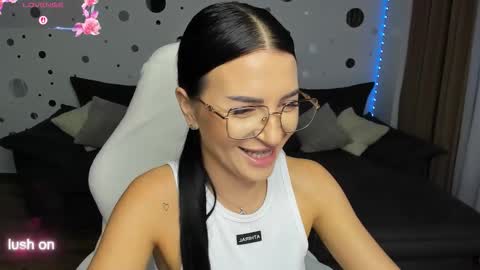 mira_fantasy online show from September 23, 4:26 am